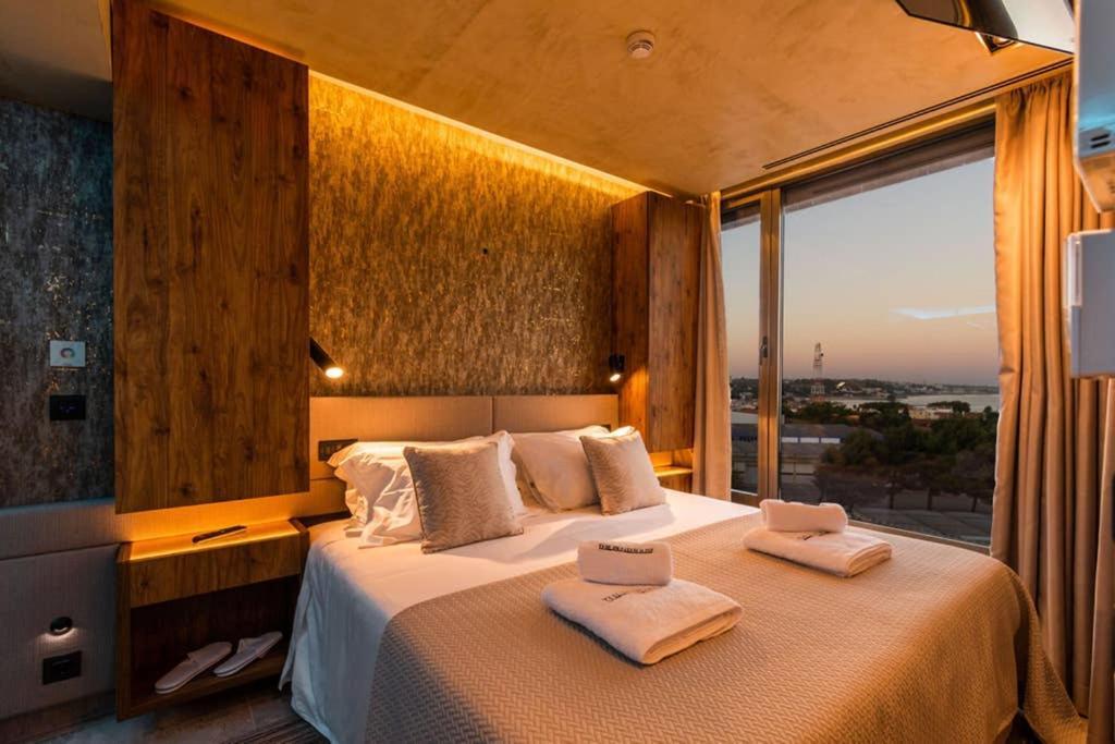 The Minipenthouse Terrace & Spa Paco de Arcos Luaran gambar
